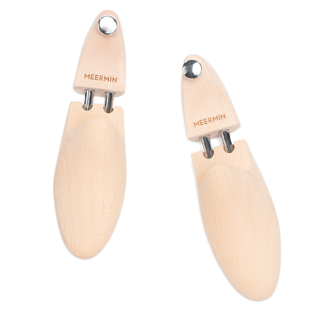 Pair of Meermin natural beechwood shoe trees with split toe and chrome knob handles, top-down view showing both units side by side