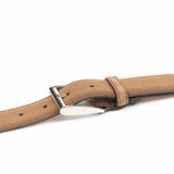 Meermin Maracca suede belt, close-up of nickel-plated solid brass buckle with single guard and looped keeper