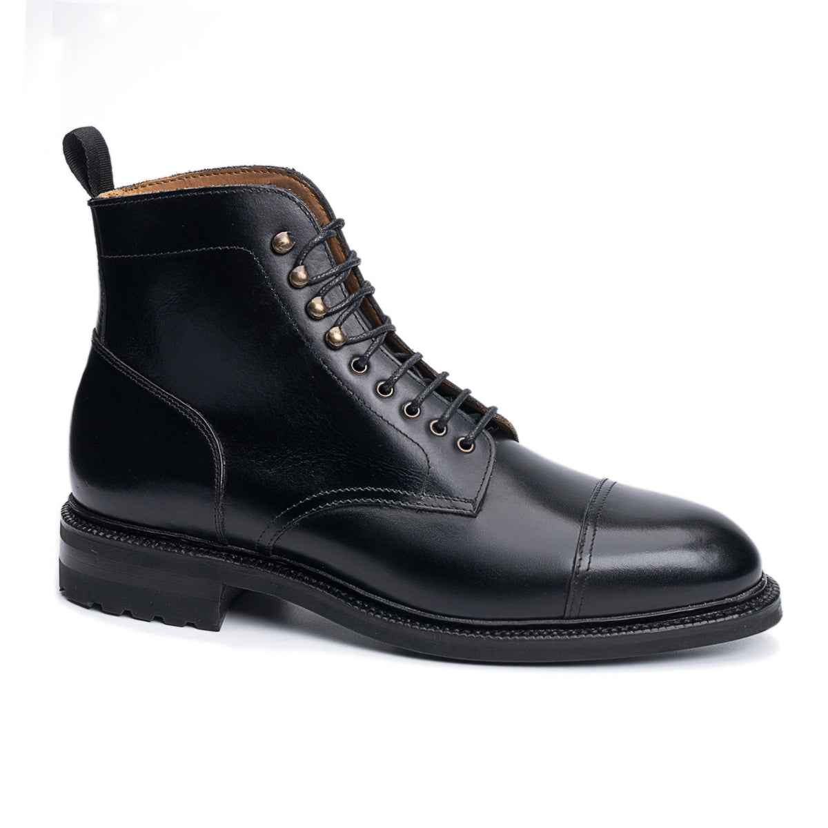 Meermin black boxcalf Jumper boot, side profile showing cap-toe, lace-up eyelets, and City Lug rubber sole