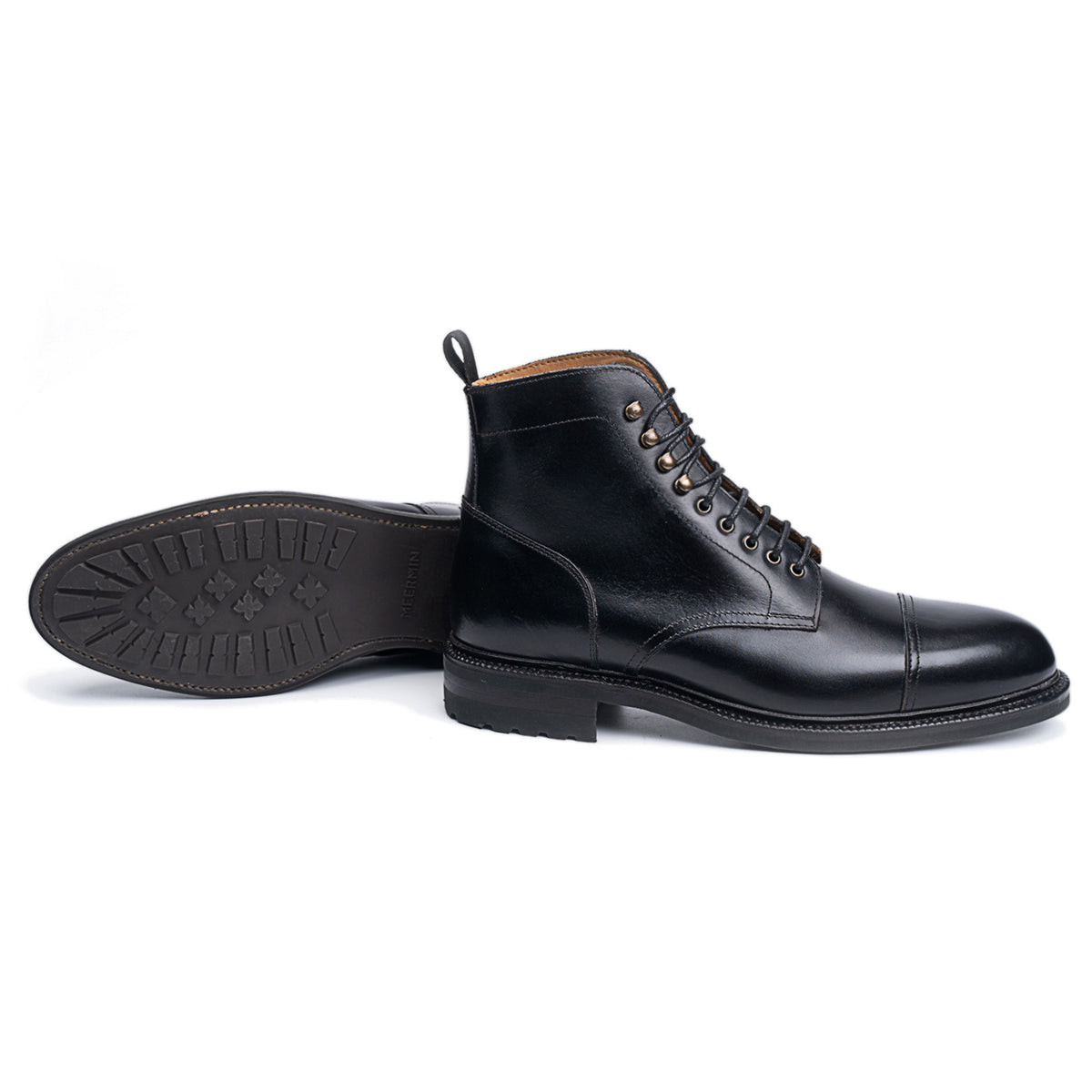 Meermin black boxcalf Jumper boot, side profile with paired sole showing City Lug rubber tread, Goodyear welted construction