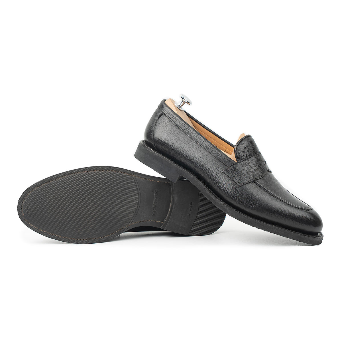 Meermin black Inca grain leather NOVA penny loafers, side-by-side view showing profile and diamond latex rubber sole tread