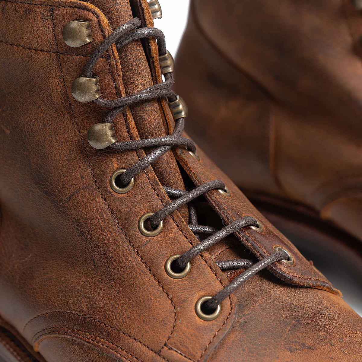 Meermin autumn spice waxy kudu boot, close-up of eyelets, hooks, and waxed laces on the lower shaft